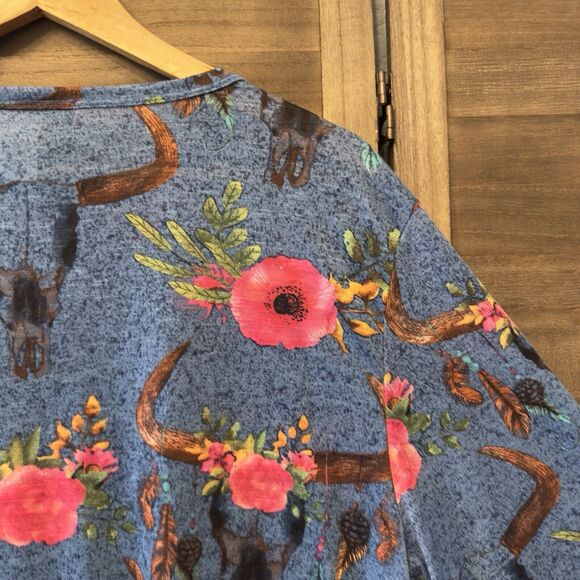 L&B Lucky &‎ Blessed Blue Floral Cow Skull Print Western Art Boho Gypsy Top Sz L - Picture 11 of 15